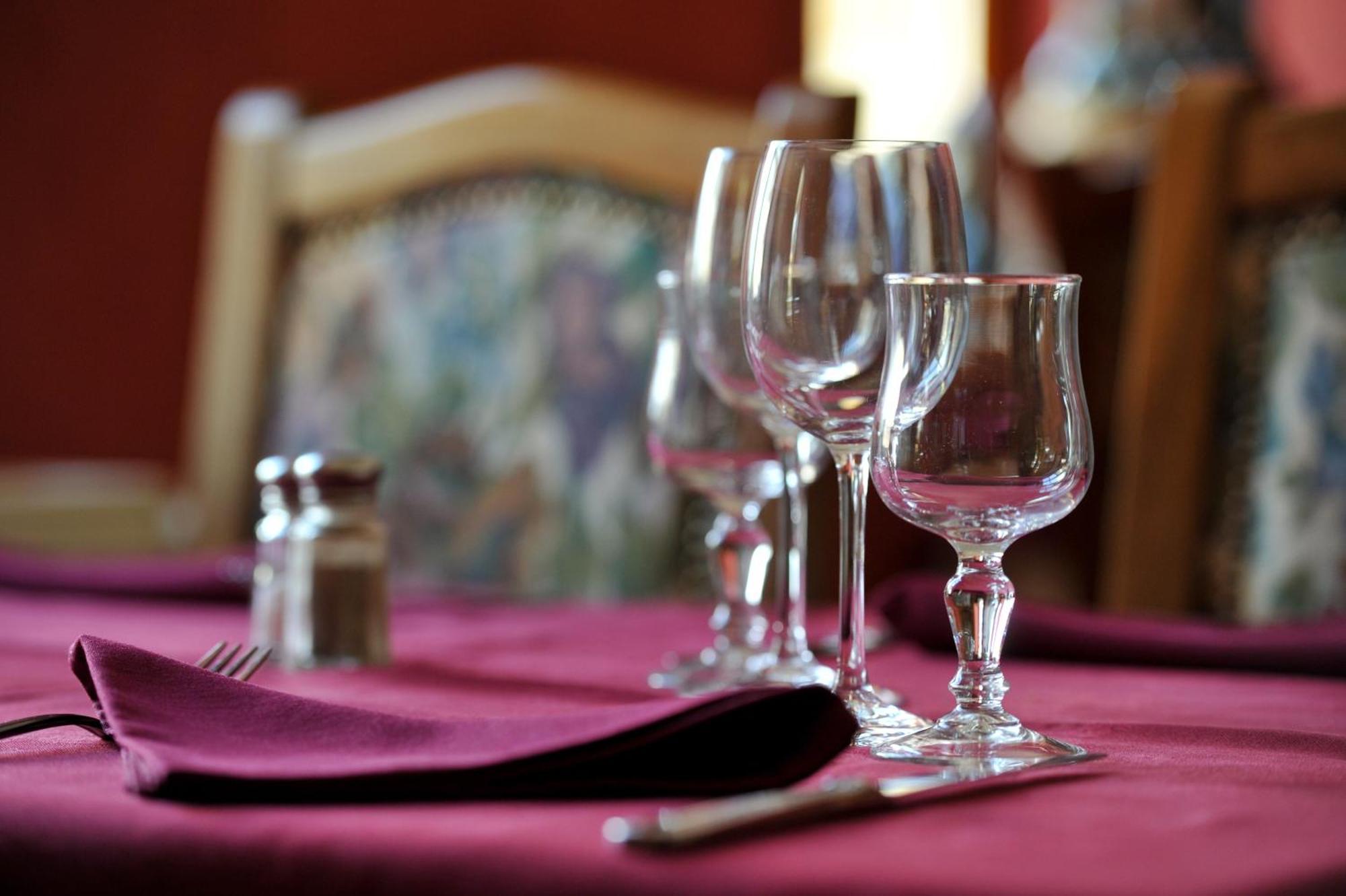 Logis Hotel Le Val De Vence Launois-sur-Vence Zewnętrze zdjęcie